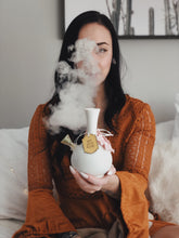 Load image into Gallery viewer, Friends Vase Bongs