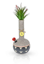 Load image into Gallery viewer, Coyōté Vase Bong