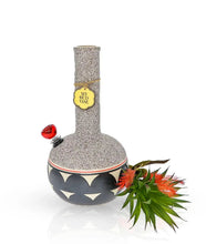 Load image into Gallery viewer, Coyōté Vase Bong