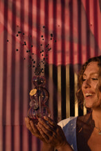 Load image into Gallery viewer, Bubbles Vase Bong
