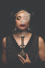 Load image into Gallery viewer, Vamp Vase Bong