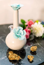 Load image into Gallery viewer, Rosette Vase Bong